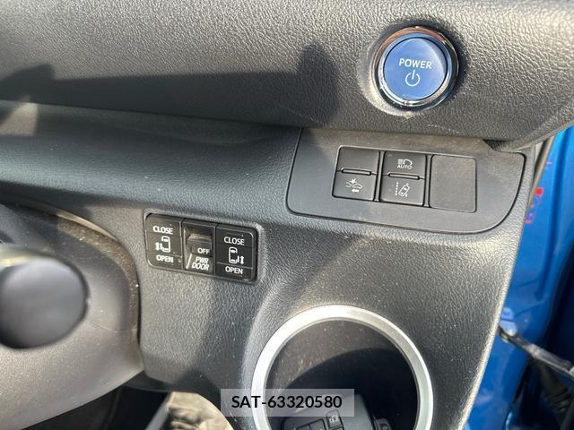 Toyota SIENTA 2017-07 8814414-8