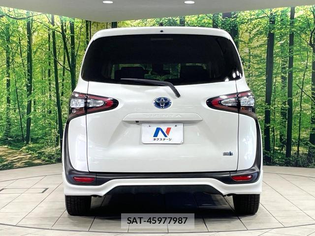 Toyota SIENTA 2015-10 8814452-15