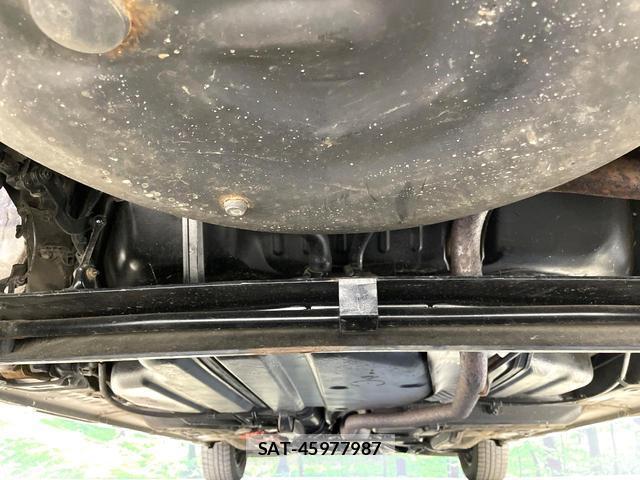Toyota SIENTA 2015-10 8814452-19
