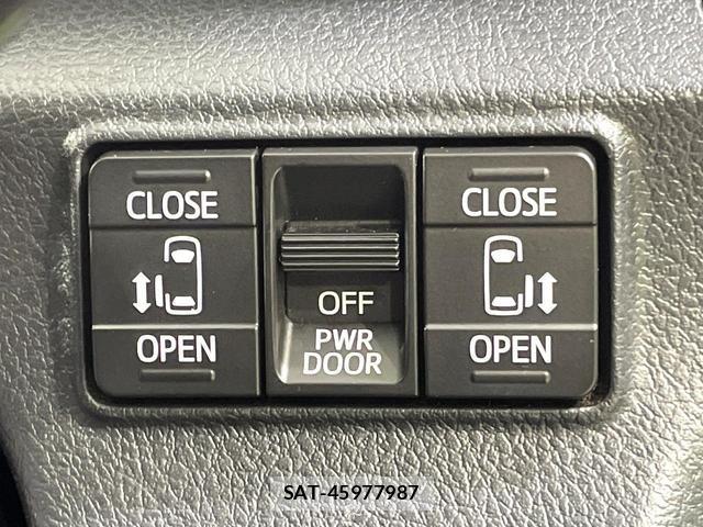 Toyota SIENTA 2015-10 8814452-4