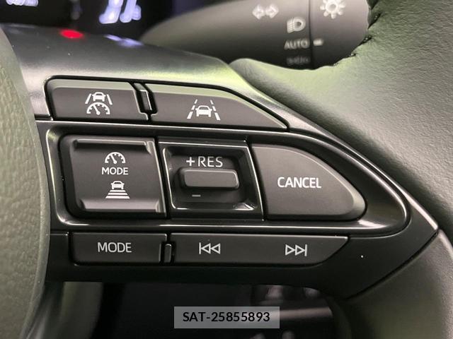 Toyota SIENTA 2026-08 8814473-6
