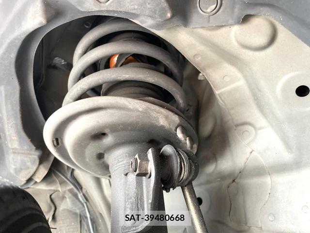 Toyota SIENTA 2016-06 8814636-19