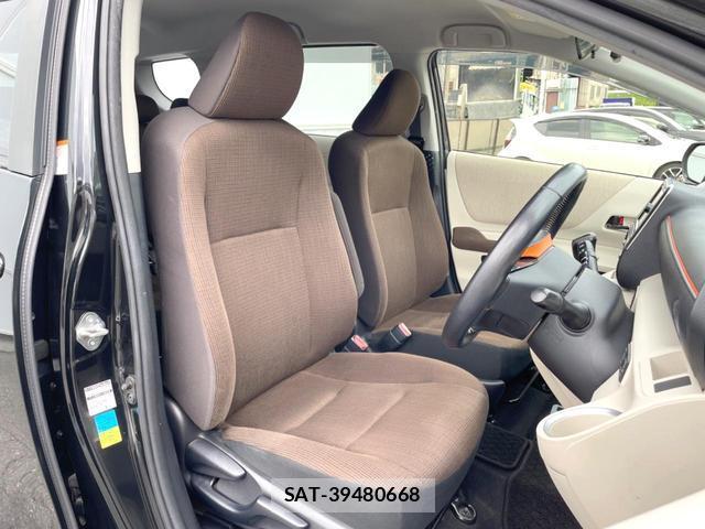 Toyota SIENTA 2016-06 8814636-7