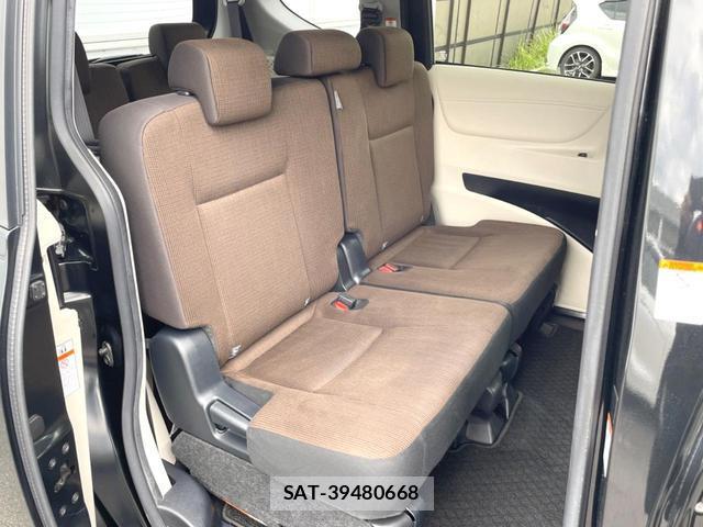 Toyota SIENTA 2016-06 8814636-8
