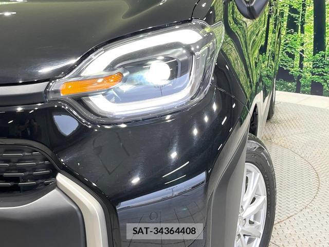 Toyota SIENTA 2023-01 8814681-11