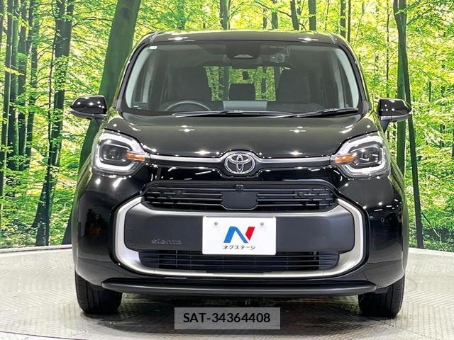 Toyota SIENTA 2023-01 8814681-13