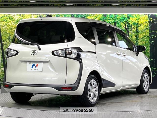 Toyota SIENTA 2016-03 8814736-16