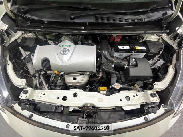 Toyota SIENTA 2016-03 8814736-17