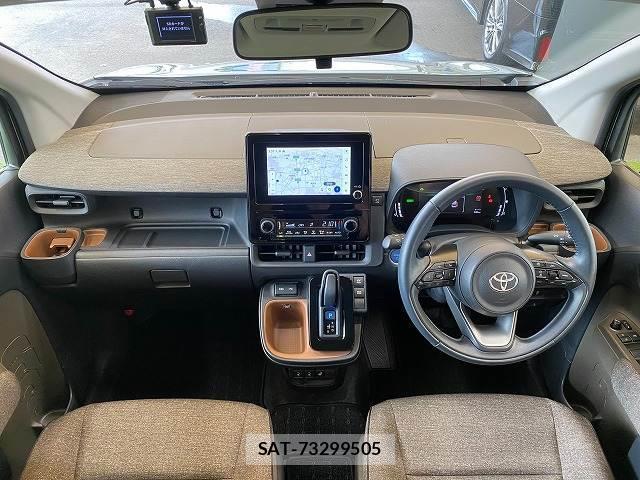 Toyota SIENTA 2023-11 8814878-1