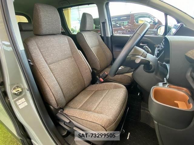 Toyota SIENTA 2023-11 8814878-10
