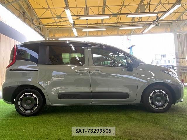 Toyota SIENTA 2023-11 8814878-17