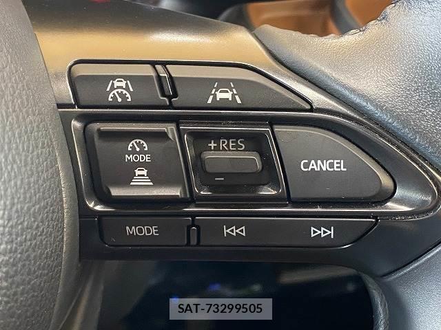 Toyota SIENTA 2023-11 8814878-5