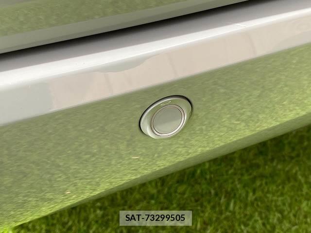 Toyota SIENTA 2023-11 8814878-8