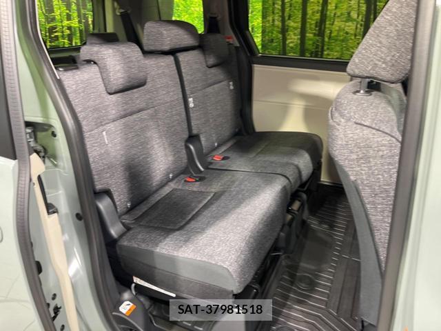 Toyota SIENTA 2026-02 8814993-8