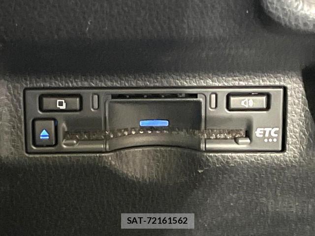 Toyota SIENTA 2022-12 8815020-6