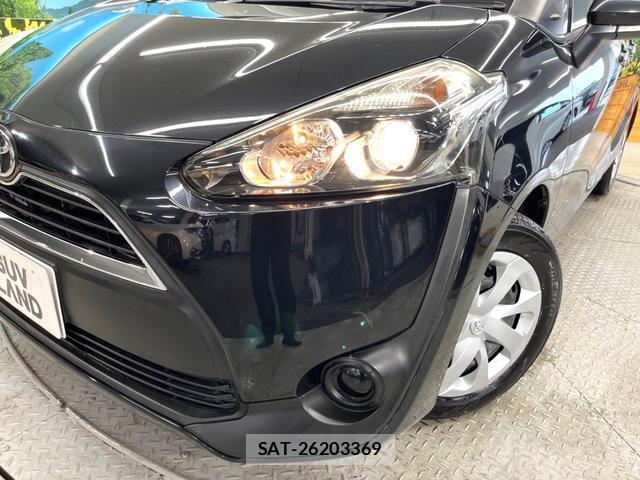 Toyota SIENTA 2018-02 8815070-11