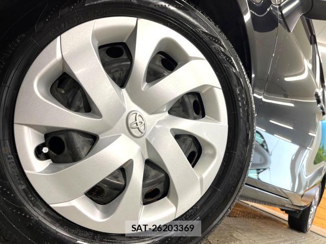 Toyota SIENTA 2018-02 8815070-12
