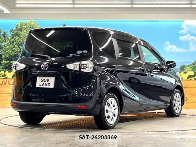 Toyota SIENTA 2018-02 8815070-16