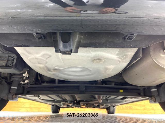 Toyota SIENTA 2018-02 8815070-18