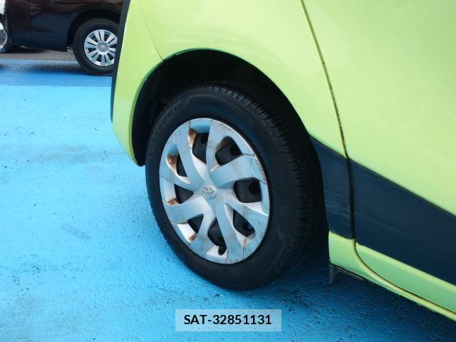 Toyota SIENTA 2015-09 8815298-18