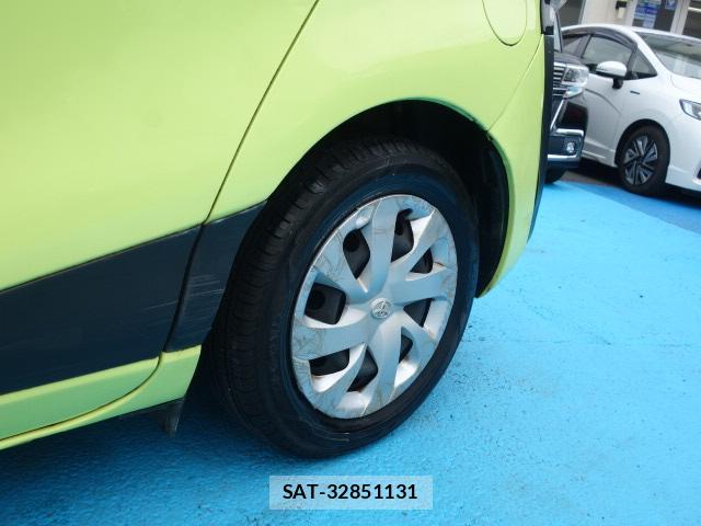 Toyota SIENTA 2015-09 8815298-19