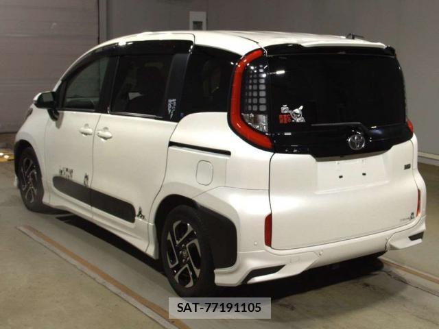 Toyota SIENTA 2023-08 8815382-1