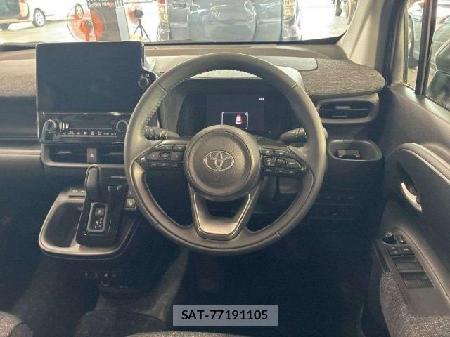 Toyota SIENTA 2023-08 8815382-2