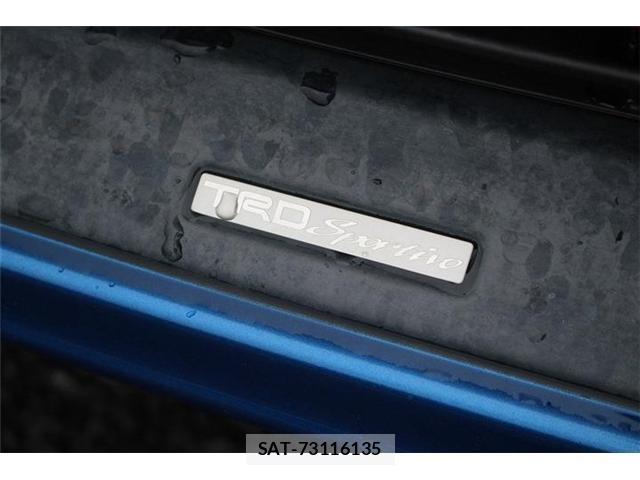 Toyota SIENTA 2016-10 8815684-3