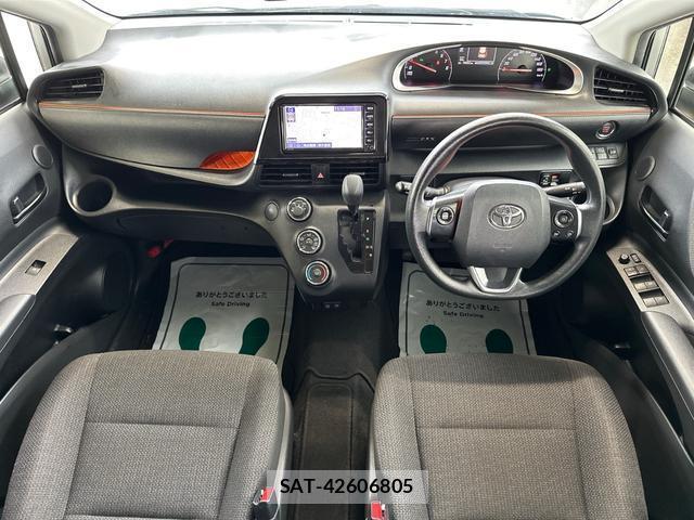 Toyota SIENTA 2021-09 8815698-1