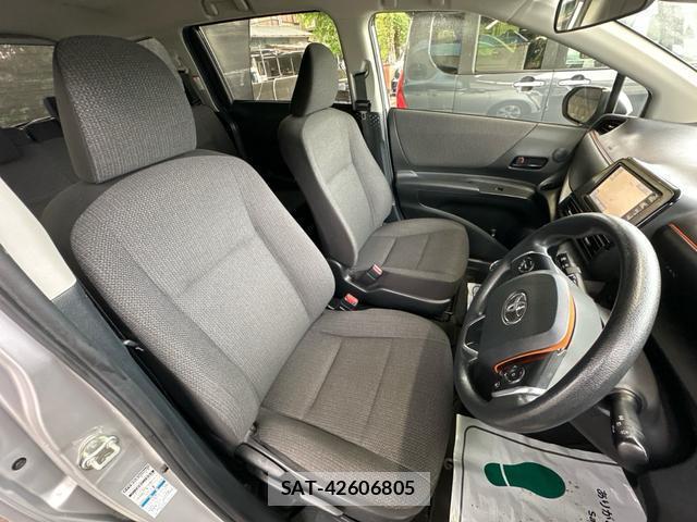 Toyota SIENTA 2021-09 8815698-12