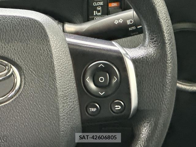 Toyota SIENTA 2021-09 8815698-18