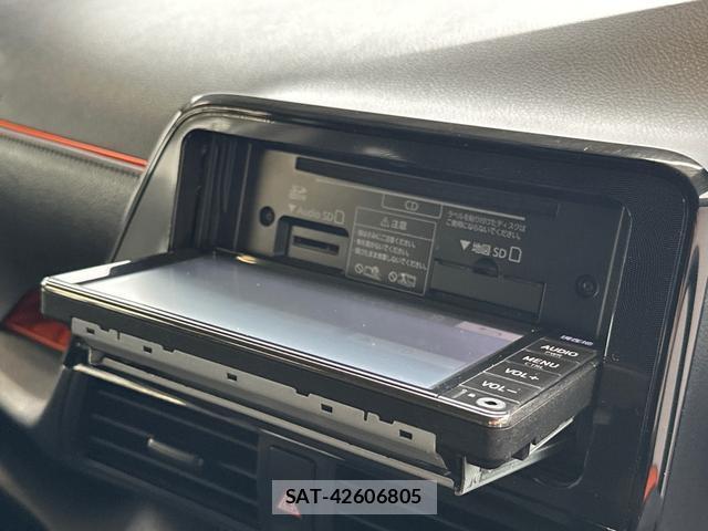 Toyota SIENTA 2021-09 8815698-5