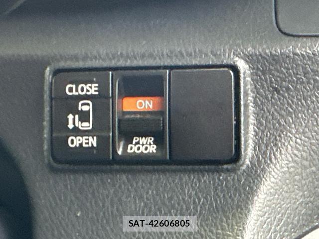 Toyota SIENTA 2021-09 8815698-9