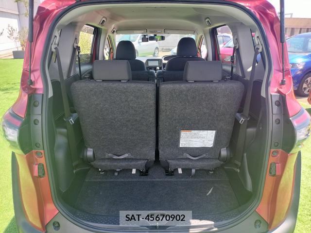 Toyota SIENTA 2017-10 8815736-14