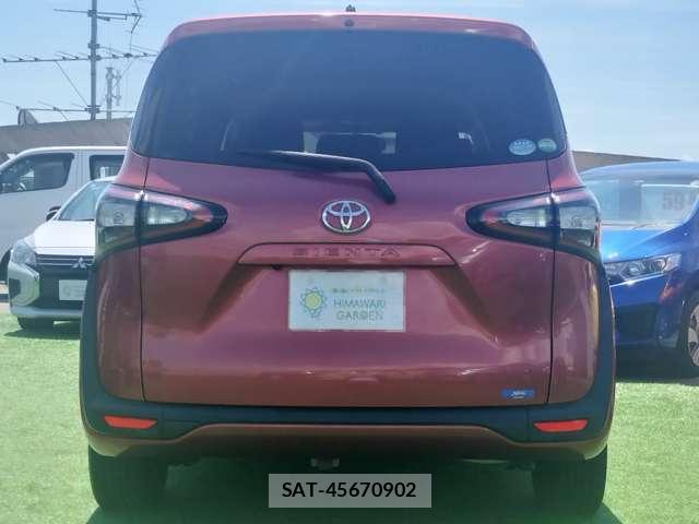 Toyota SIENTA 2017-10 8815736-15