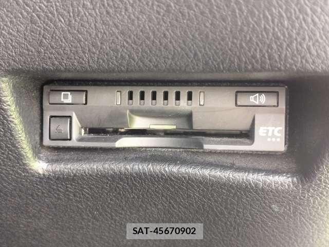 Toyota SIENTA 2017-10 8815736-6