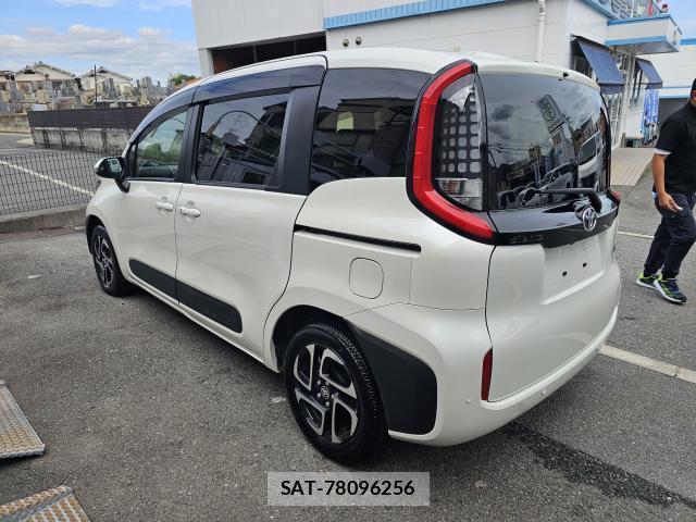 Toyota SIENTA 2023-09 8815809-1