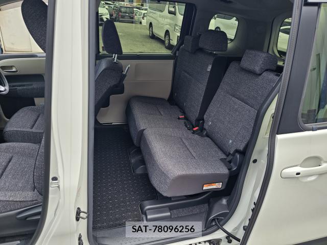 Toyota SIENTA 2023-09 8815809-6