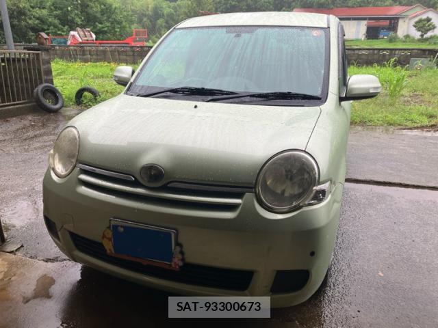 Toyota SIENTA 2010-07 8815872-0
