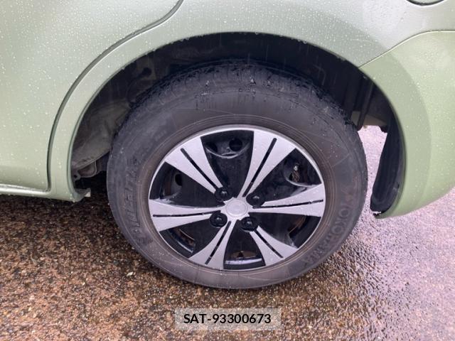 Toyota SIENTA 2010-07 8815872-10