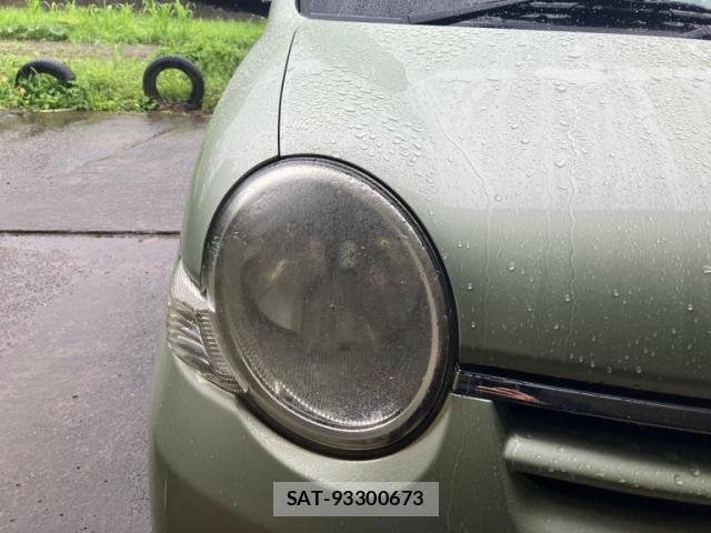 Toyota SIENTA 2010-07 8815872-7