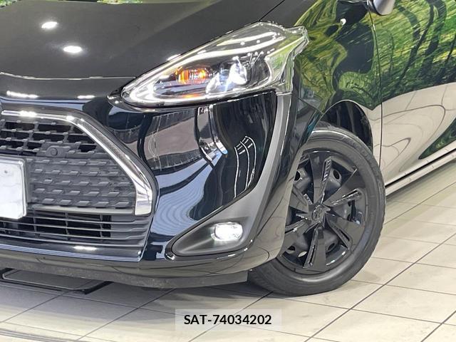 Toyota SIENTA 2022-05 8815885-11