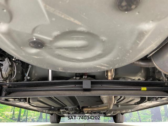 Toyota SIENTA 2022-05 8815885-18
