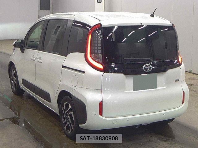 Toyota SIENTA 2022-12 8816206-3