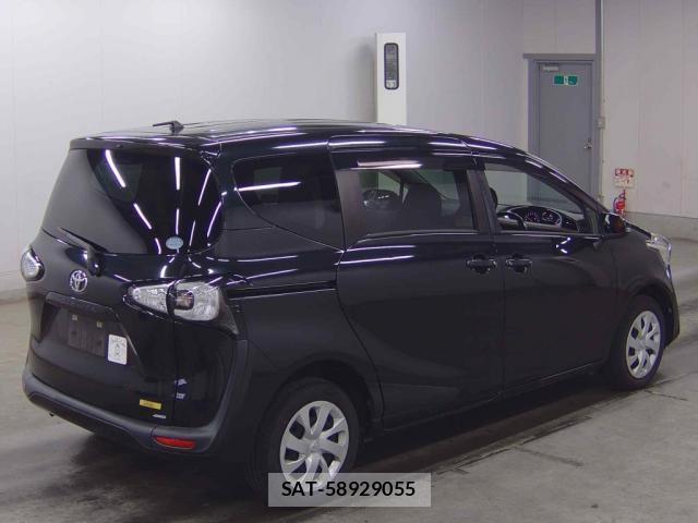 Toyota SIENTA 2018-01 8816546-1