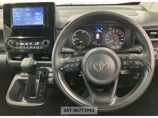 Toyota SIENTA 2023-06 8816796-2