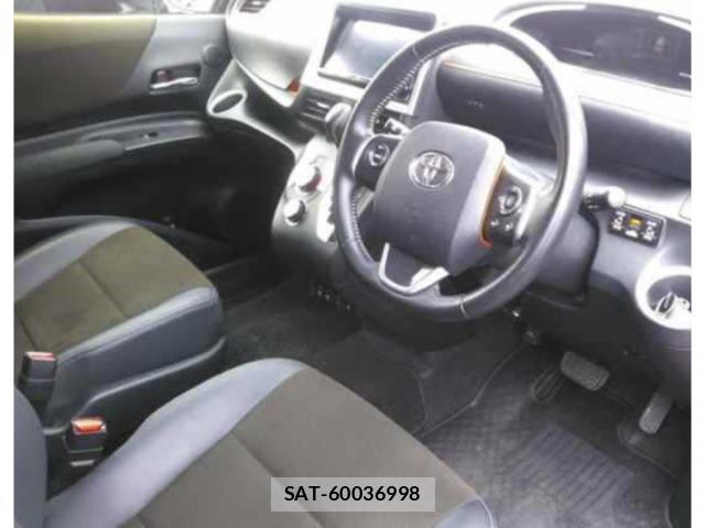 Toyota SIENTA 2018-09 8816892-2