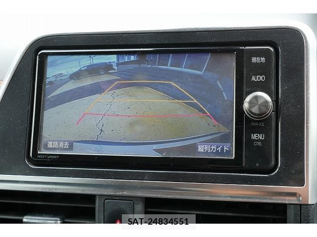 Toyota SIENTA 2017-02 8817279-6