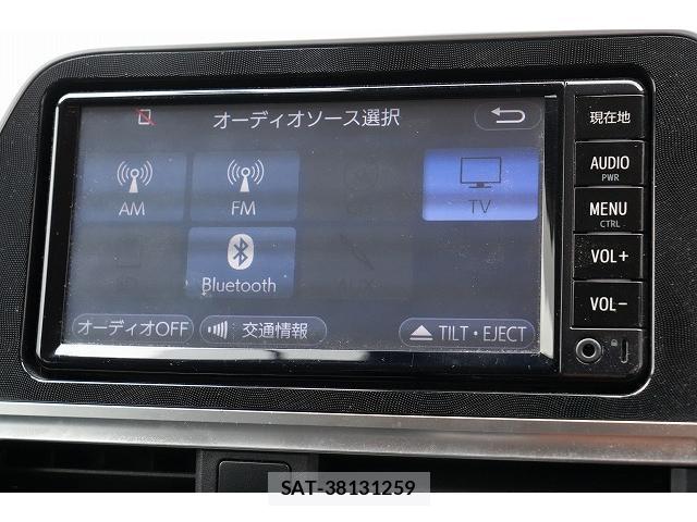 Toyota SIENTA 2018-09 8817281-6