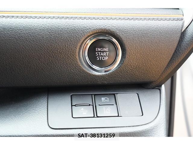 Toyota SIENTA 2018-09 8817281-8
